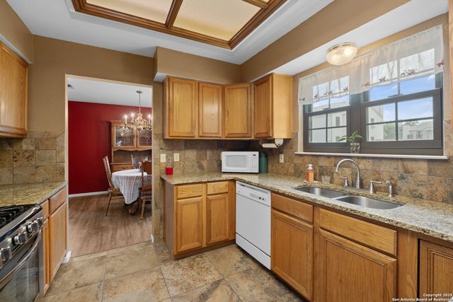 146 Village Path, Castroville, TX 78009