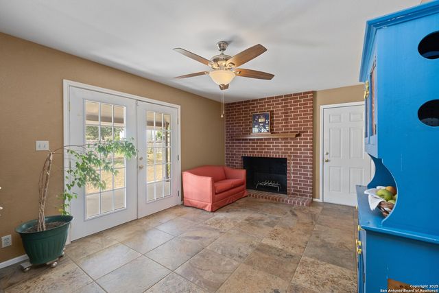 146 Village Path, Castroville, TX 78009