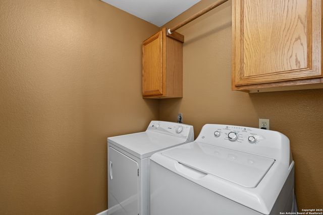 146 Village Path, Castroville, TX 78009