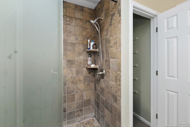 146 Village Path, Castroville, TX 78009
