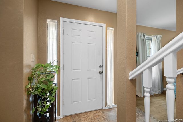 146 Village Path, Castroville, TX 78009