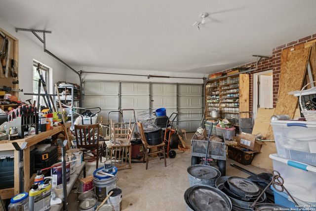 146 Village Path, Castroville, TX 78009