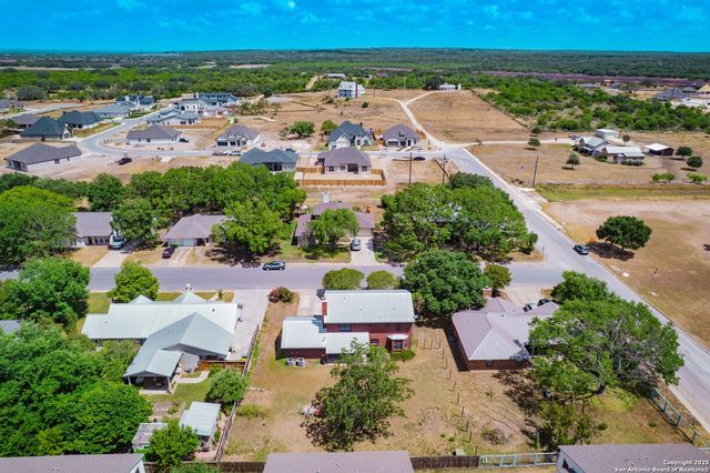 146 Village Path, Castroville, TX 78009