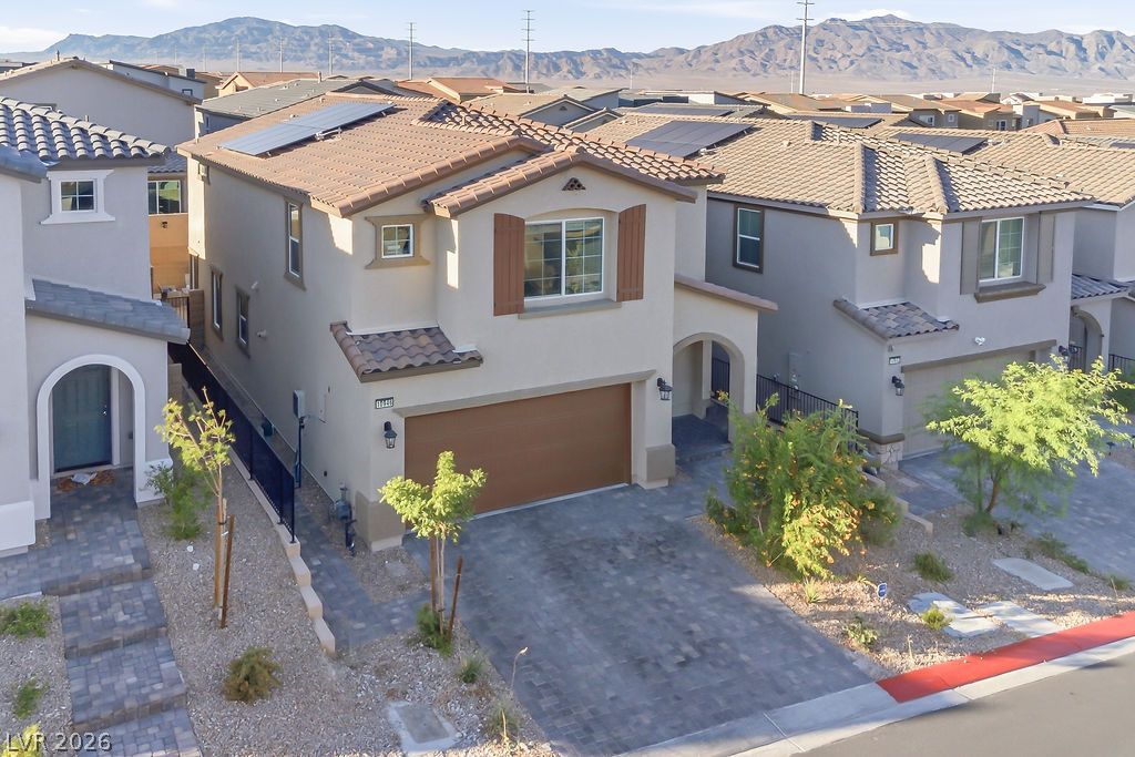 10946 Fennel Avenue, Las Vegas, NV 89166 — photo 2