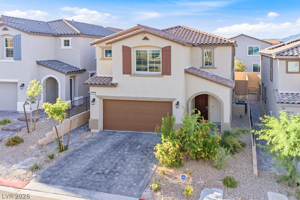 10946 Fennel Avenue, Las Vegas, NV 89166 — photo 4