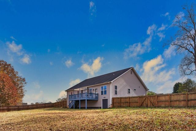 222 Natures Court, Campobello, SC 29322