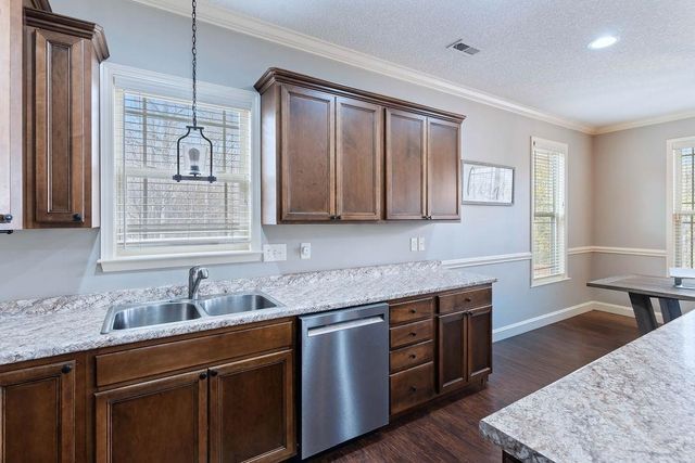 222 Natures Court, Campobello, SC 29322