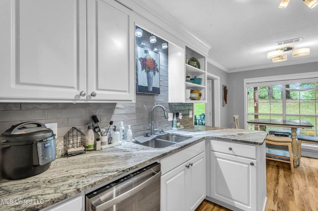 3007 Cross Point Cove, Brandon, MS 39042