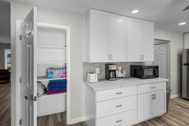 208 E Oxford Drive, Tempe, AZ 85283