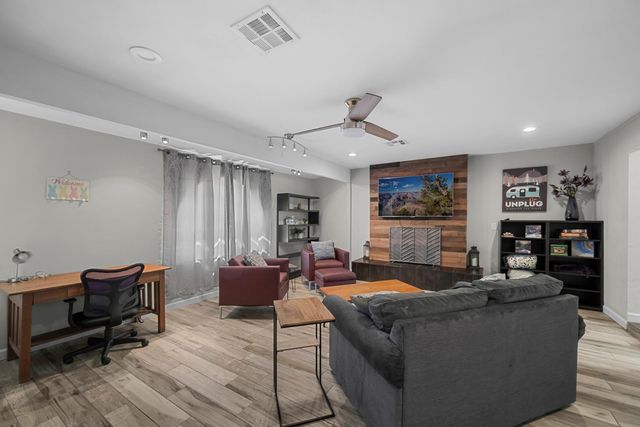 208 E Oxford Drive, Tempe, AZ 85283