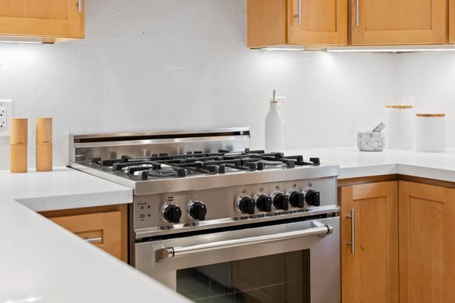 2044 Saint Francis Way, San Carlos, CA 94070