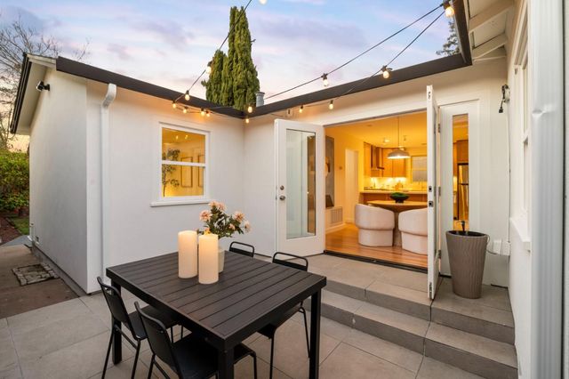 2044 Saint Francis Way, San Carlos, CA 94070