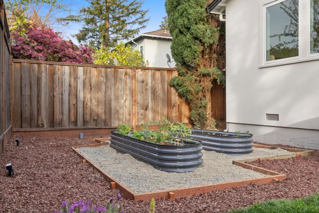 2044 Saint Francis Way, San Carlos, CA 94070