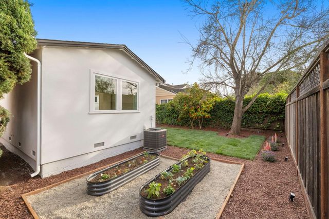 2044 Saint Francis Way, San Carlos, CA 94070