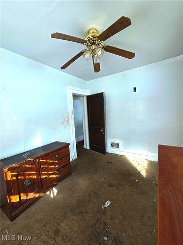 332 lansdowne Boulevard, Youngstown, OH 44506