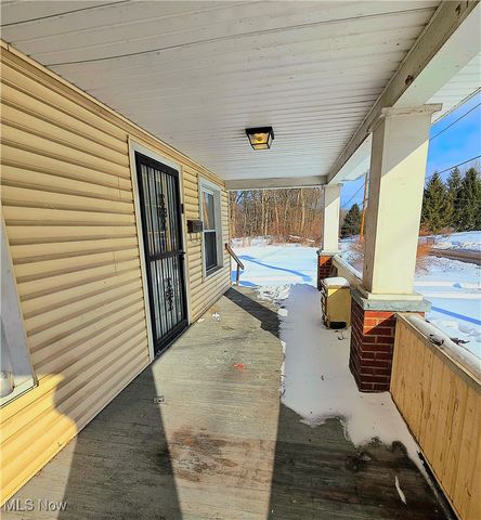 332 lansdowne Boulevard, Youngstown, OH 44506