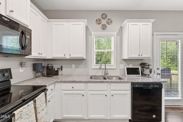 438 Crawford Parkway, Clayton, NC 27520