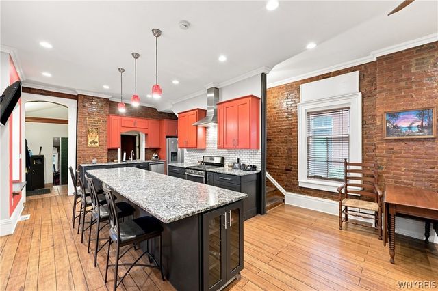 17 Saint Louis Place, Buffalo, NY 14202