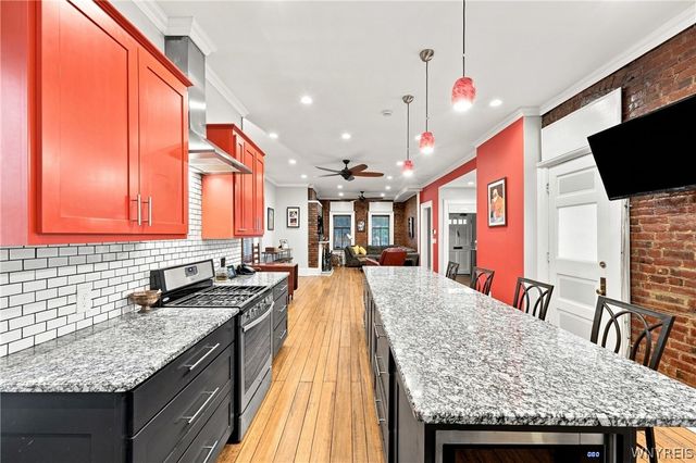 17 Saint Louis Place, Buffalo, NY 14202