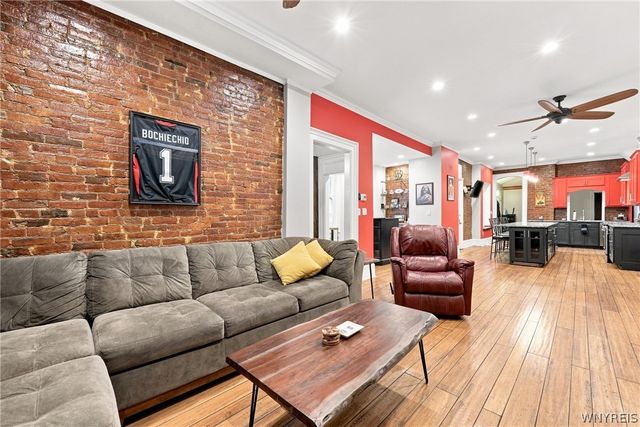 17 Saint Louis Place, Buffalo, NY 14202
