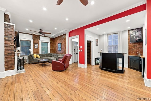 17 Saint Louis Place, Buffalo, NY 14202