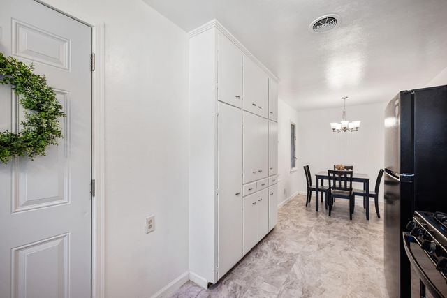 930 Melody Lane, Neosho, MO 64850