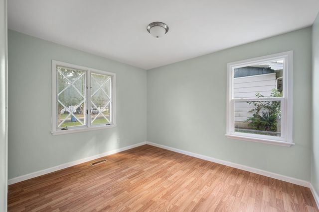 930 Melody Lane, Neosho, MO 64850