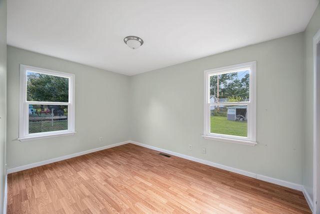 930 Melody Lane, Neosho, MO 64850