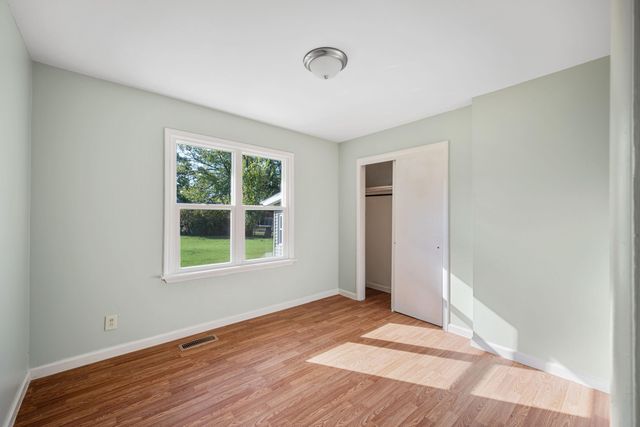 930 Melody Lane, Neosho, MO 64850