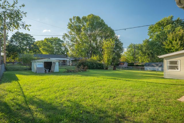 930 Melody Lane, Neosho, MO 64850