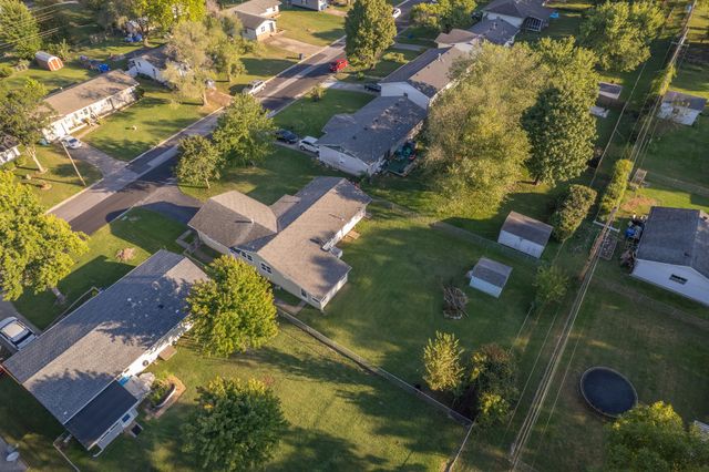 930 Melody Lane, Neosho, MO 64850