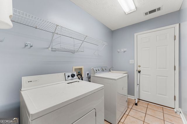 241 Old Pond Road, Lagrange, GA 30241