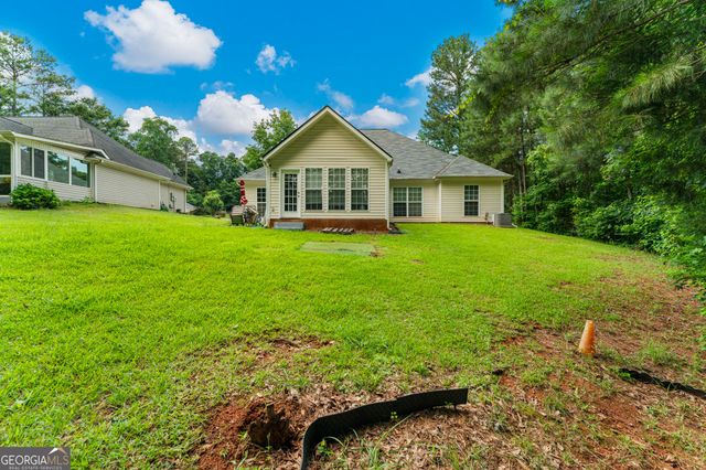 241 Old Pond Road, Lagrange, GA 30241