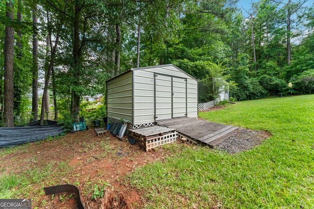 241 Old Pond Road, Lagrange, GA 30241