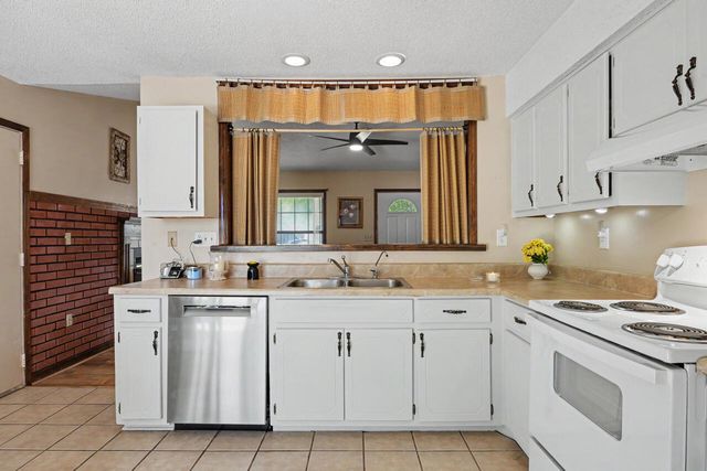 361 John King Road, Crestview, FL 32539