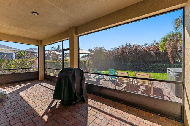 6291 Arcadia Square, Vero Beach, FL 32966