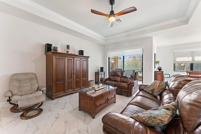 6291 Arcadia Square, Vero Beach, FL 32966