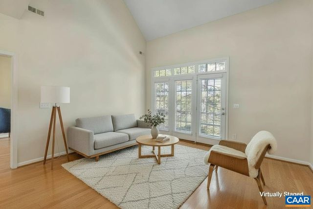 1350 STONEY RIDGE RD, Charlottesville, VA 22902