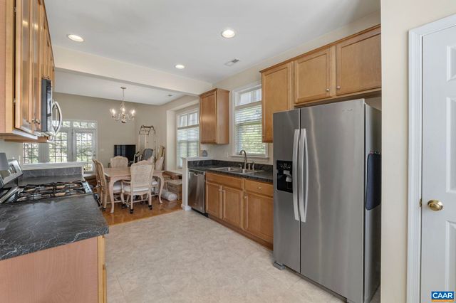 1350 STONEY RIDGE RD, Charlottesville, VA 22902
