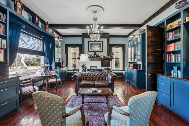 705 Griffith Avenue, Terrell, TX 75160