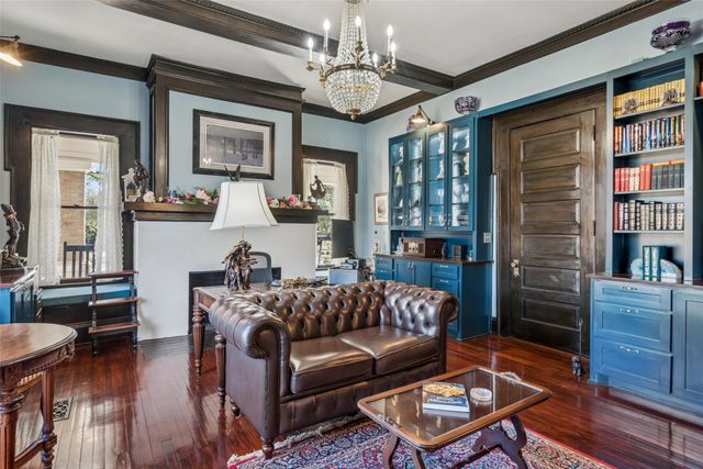 705 Griffith Avenue, Terrell, TX 75160