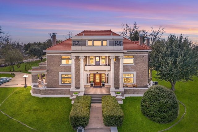 705 Griffith Avenue, Terrell, TX 75160