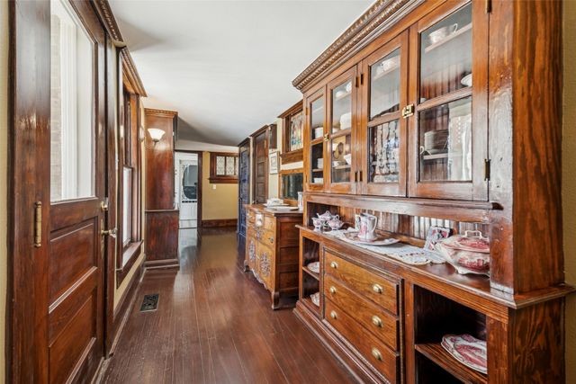 705 Griffith Avenue, Terrell, TX 75160