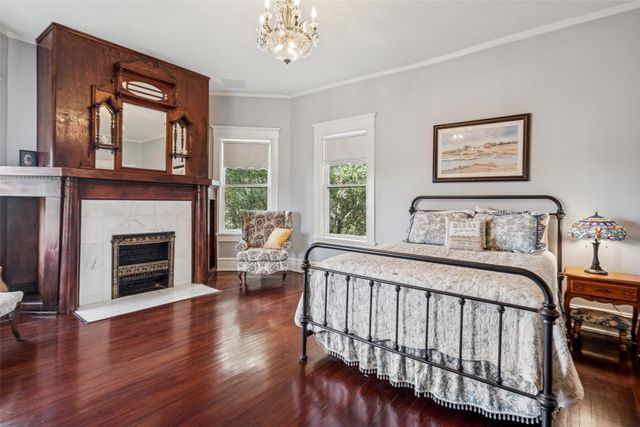 705 Griffith Avenue, Terrell, TX 75160