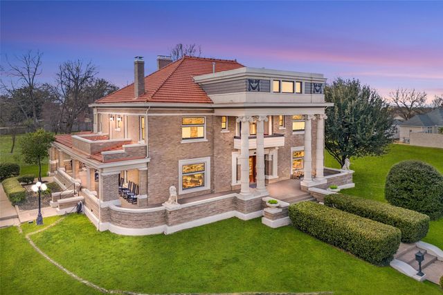 705 Griffith Avenue, Terrell, TX 75160