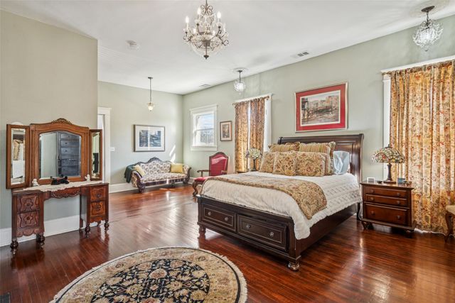 705 Griffith Avenue, Terrell, TX 75160