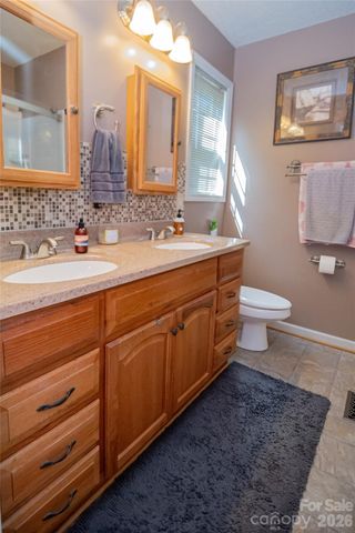 3611 Judea Drive, Lenoir, NC 28645