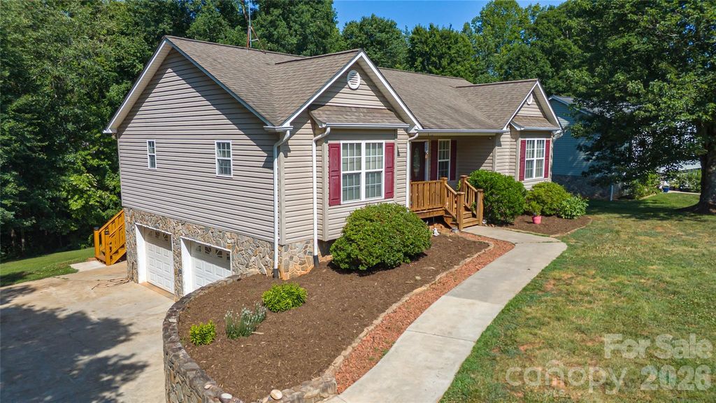 3611 Judea Drive, Lenoir, NC 28645