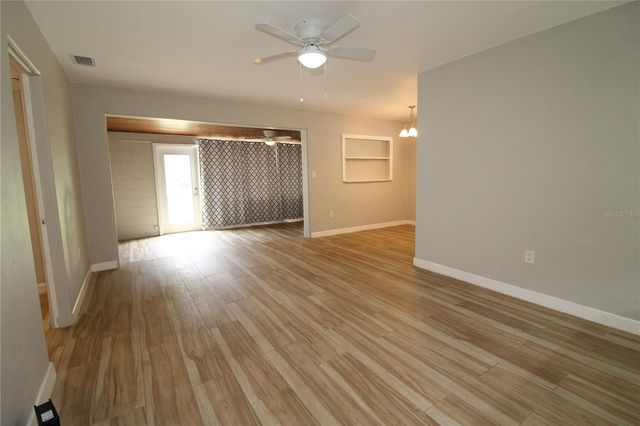 207 LAKE VIEW DRIVE, Sanford, FL 32773