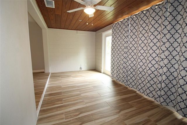 207 LAKE VIEW DRIVE, Sanford, FL 32773